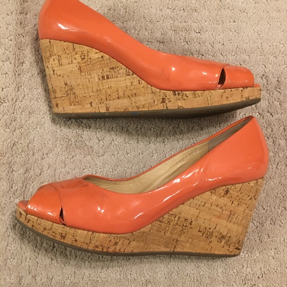 ZOCAL Patent leather Peach Pink Pip Toe Wedges - Picture 2 of 4